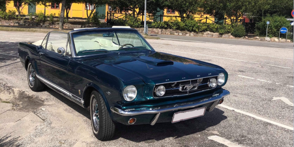 Lej en Ford Mustang Cabriolet