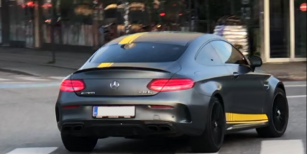 Lej en Mercedes AMG C63 Edition 1 