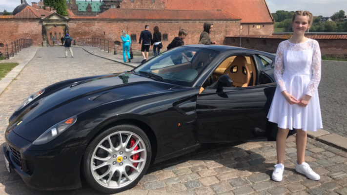 Lej en Ferrari 599 GTB til konfiramtionskørsel