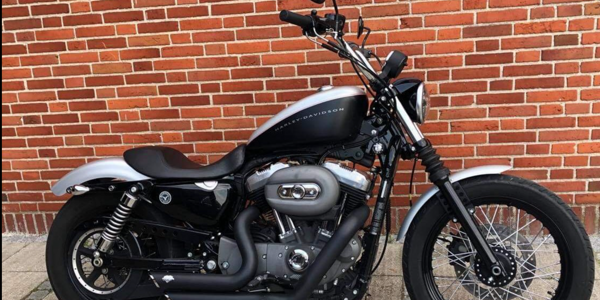 Lej en Harley-Davidson XL1200N Nightster