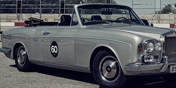 Lej en Rolls-Royce Corniche Convertible