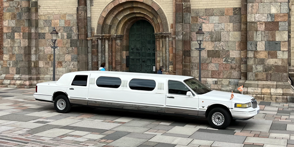 Lej en Lincoln Limousine - 8 personer