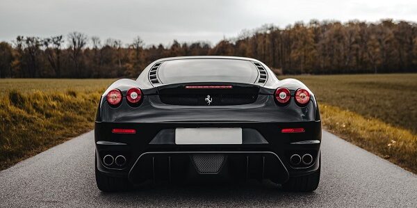 Lej en Ferrari F430