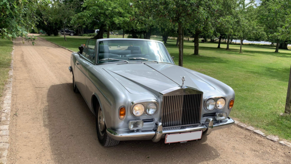 Bryllupskørsel - Lej en Rolls-Royce Corniche Convertible til jeres bryllup