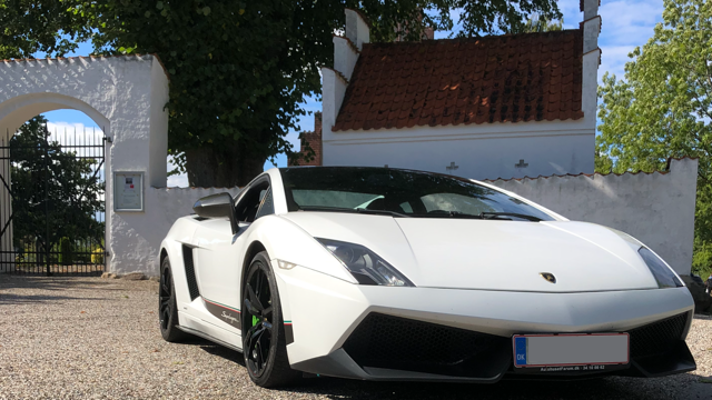 Lej en Lamborghini til jeres bryllup